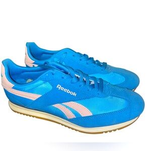 Reebok women’s 71/2 tennis shoes New